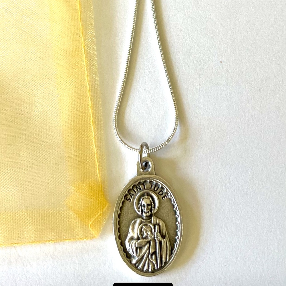 St Jude medal CHARITY FREE PRAYER CARD